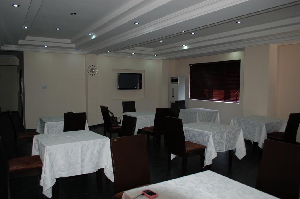 Knightsbridge Hotel Ikeja Exterior foto